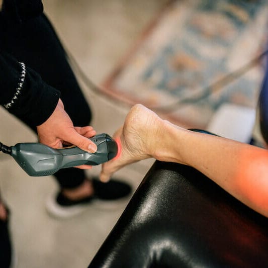 laser-therapy-foot